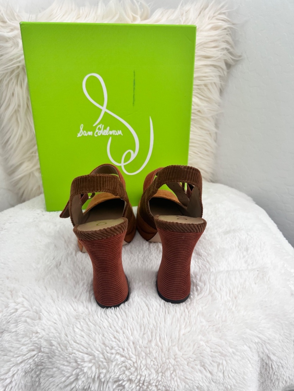Sam Edelman Platforms - Picture 4 of 6